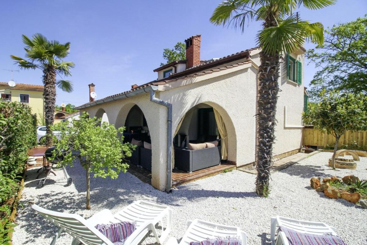 Casa Parenzana In Porec - Haus Fuer 7-9 Personen Kültér fotó